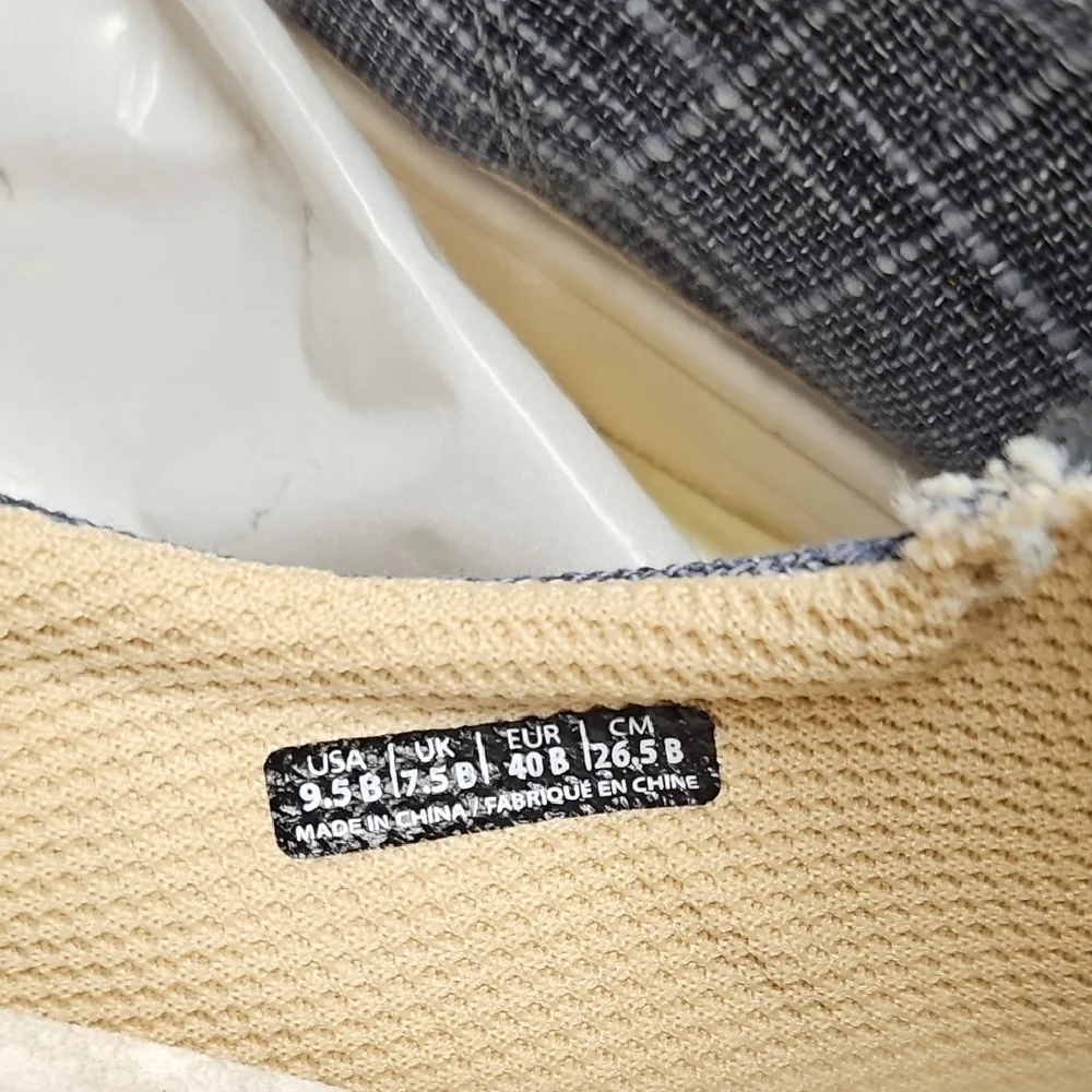 REVITALIGN Orthotic Canvas Slip-On Sneakers- Santa Margarita - Picture 4 of 7